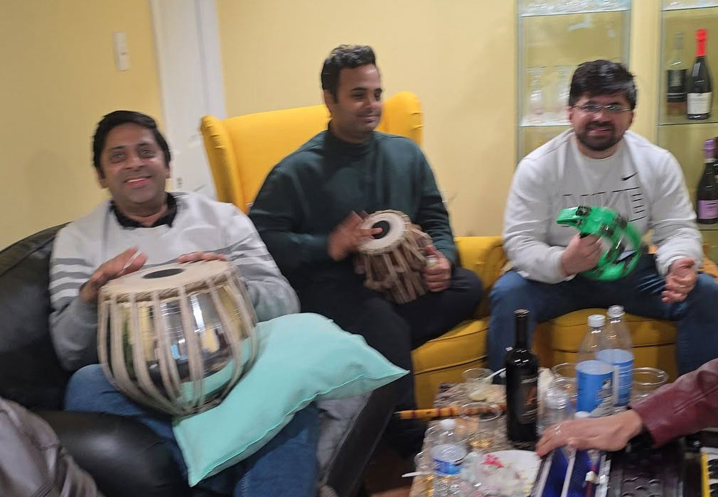 Dholak • Folk